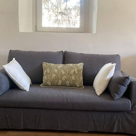 Charme Nel Borgo Appartamento Lina Corniglio Dış mekan fotoğraf